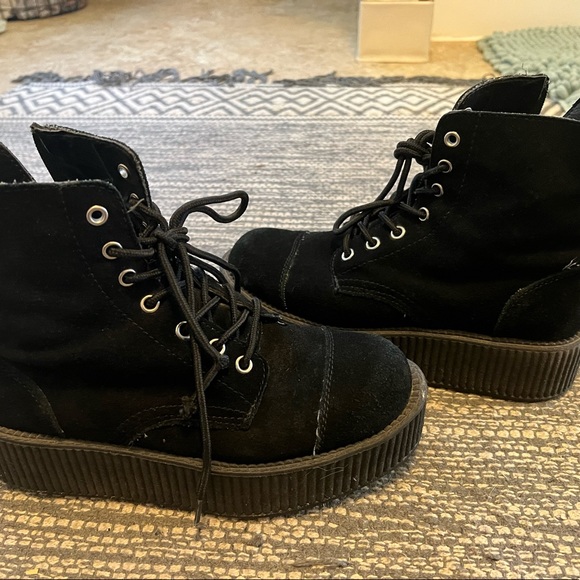 Tuk Black Platform Tie Up Boots - Picture 5 of 6